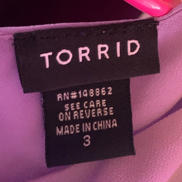 Torrid V neck top - Picture 2 of 2